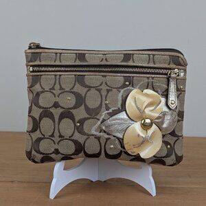 2000s Vintage Coach Signature Canvas Flower Applique Wristlet Project Bag As Is